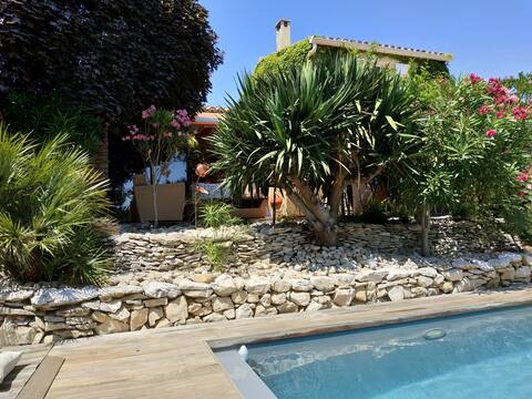 Beautiful South Ardèche house with heated pool
