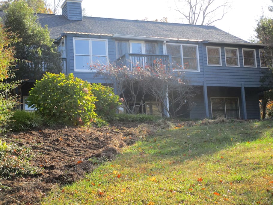 The view of the house you will see as you turn onto the driveway.