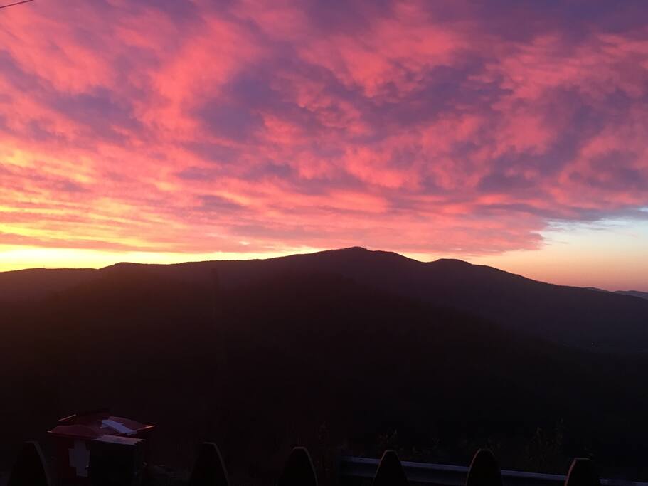 Sunrise at the Skyline!