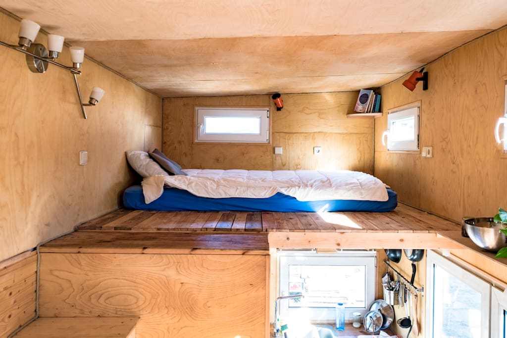 Sleeping loft