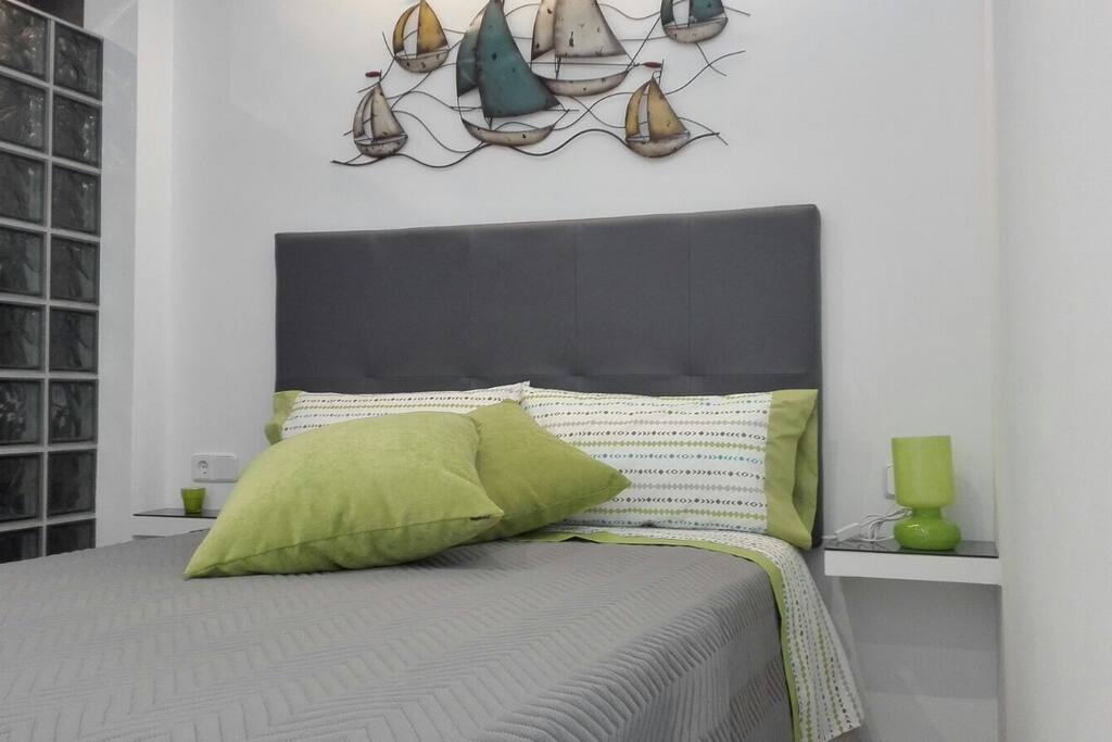 Amplia Cama