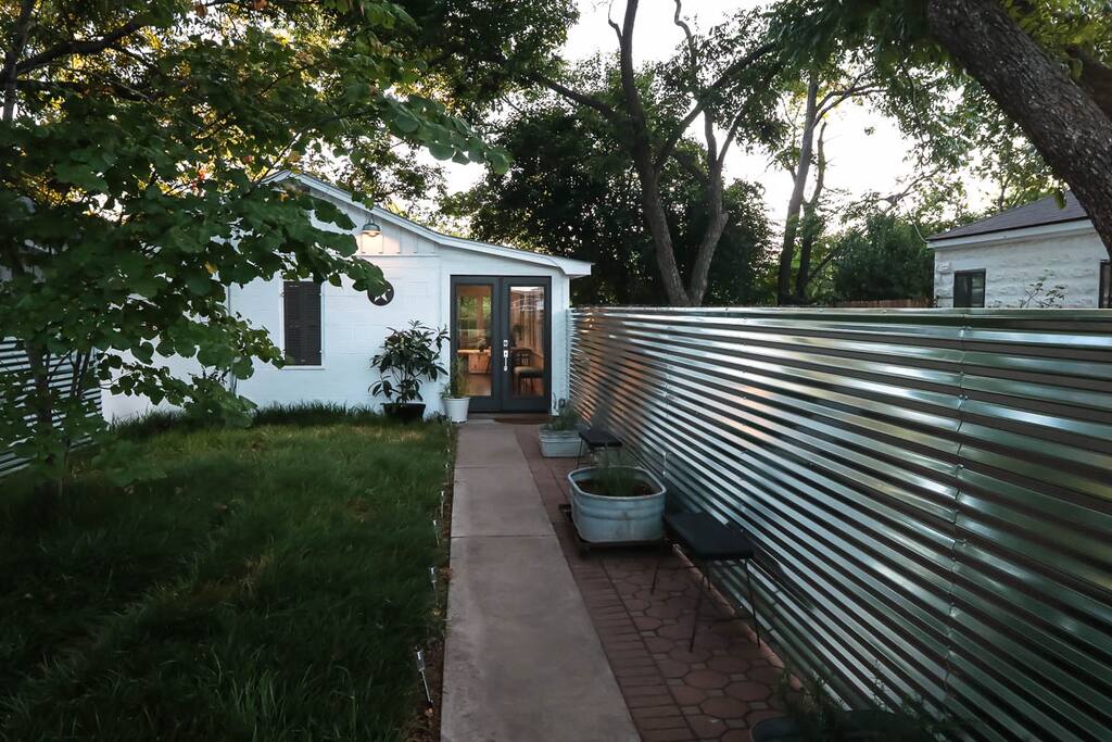 Private entry with terrace.