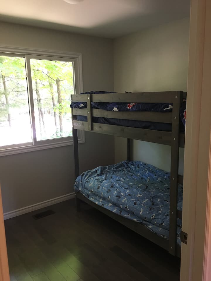 Kids room bunk bed 