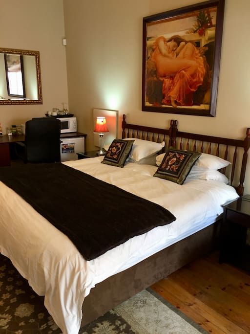 Room 3 - King size bed or two single beds available
