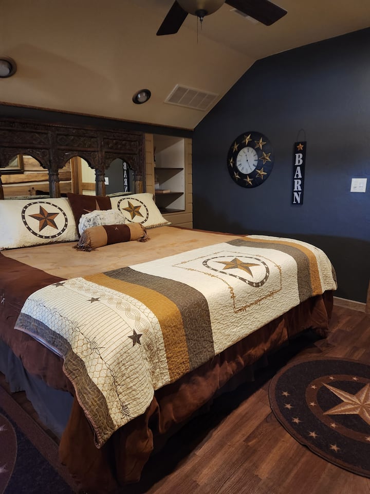 King Bedroom