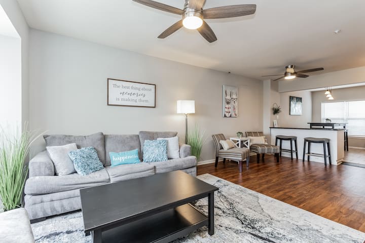 Spacious 3 Bedroom Townhome W/pool - Sleeps 6 - Maryland