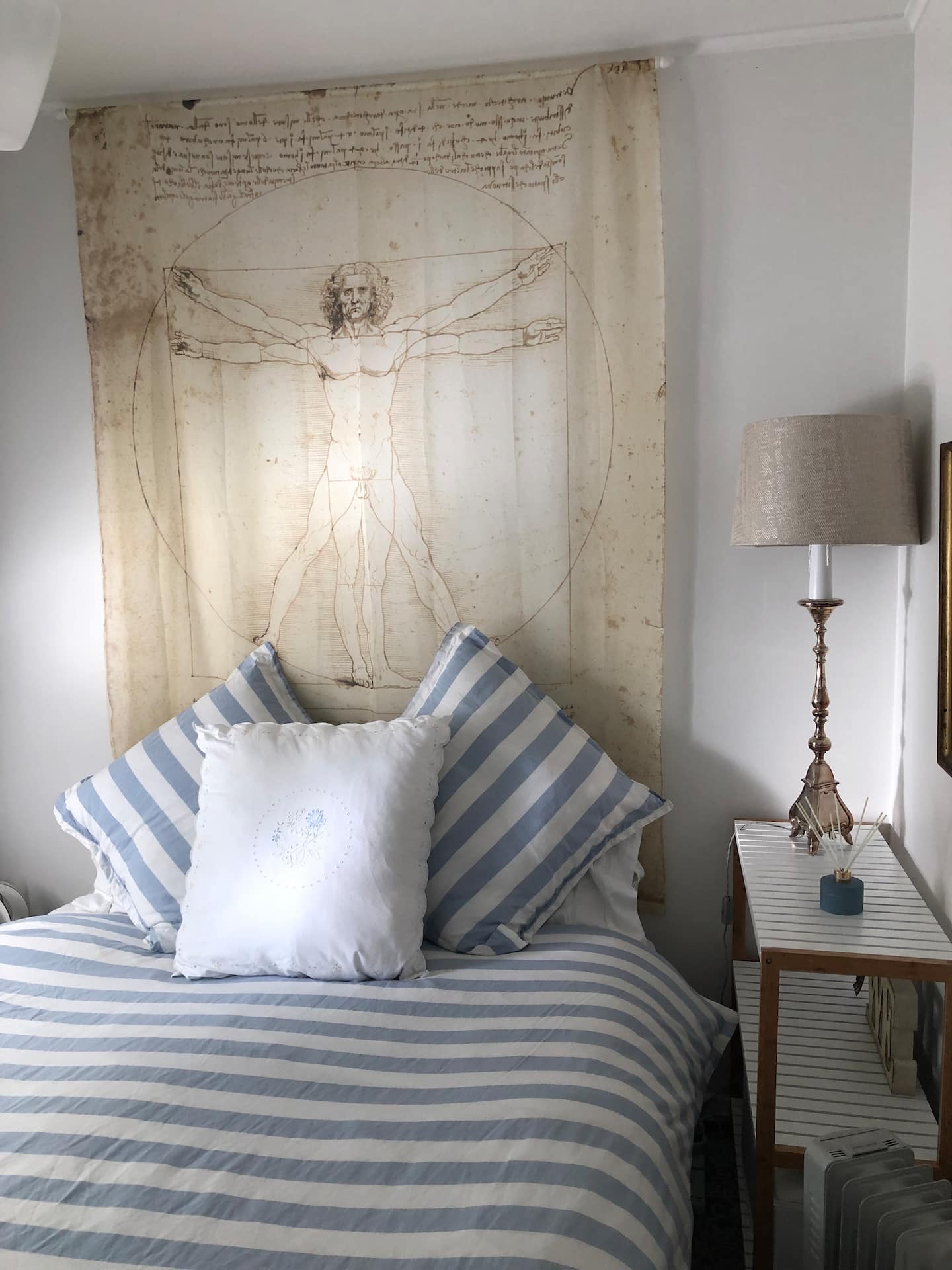 Cosy Cottage Minutes From Town 2