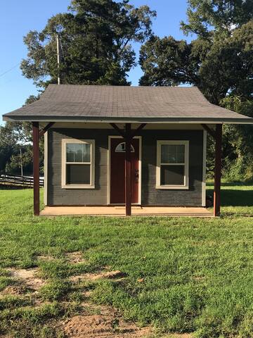 Cozy Guest House out in the country