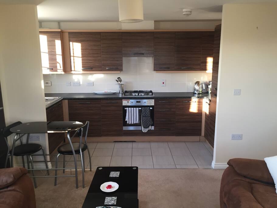 Open plan lounge / kitchen