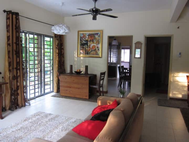 KD Guesthouse by Lakeside (reunion, meetings)
