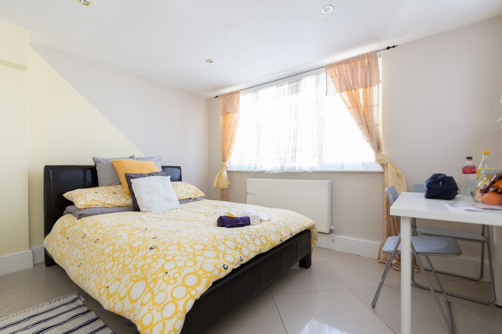 Very spacious double bedroom.