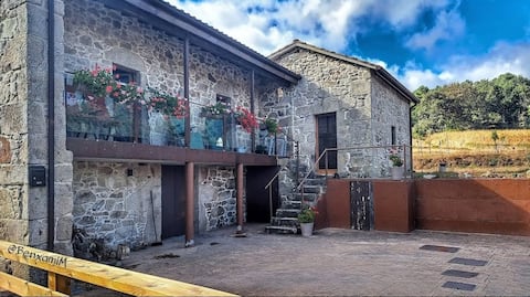 Elvira Ribeira Sacra Rural House