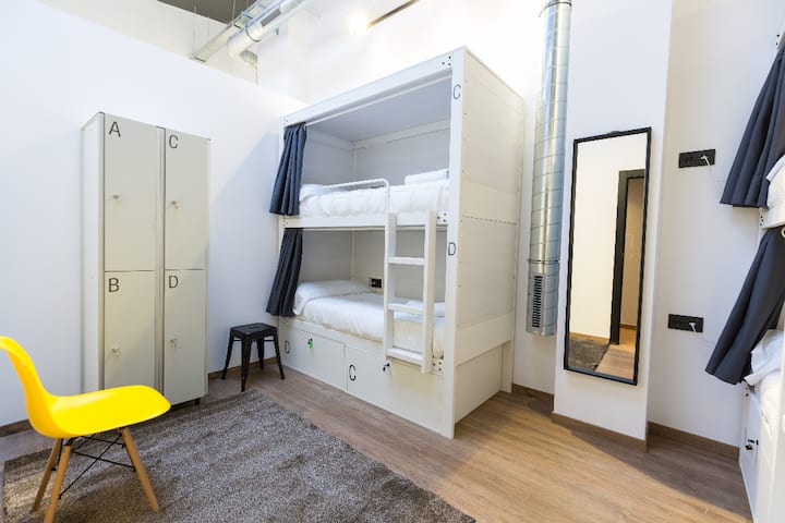 AirHostel Shared room