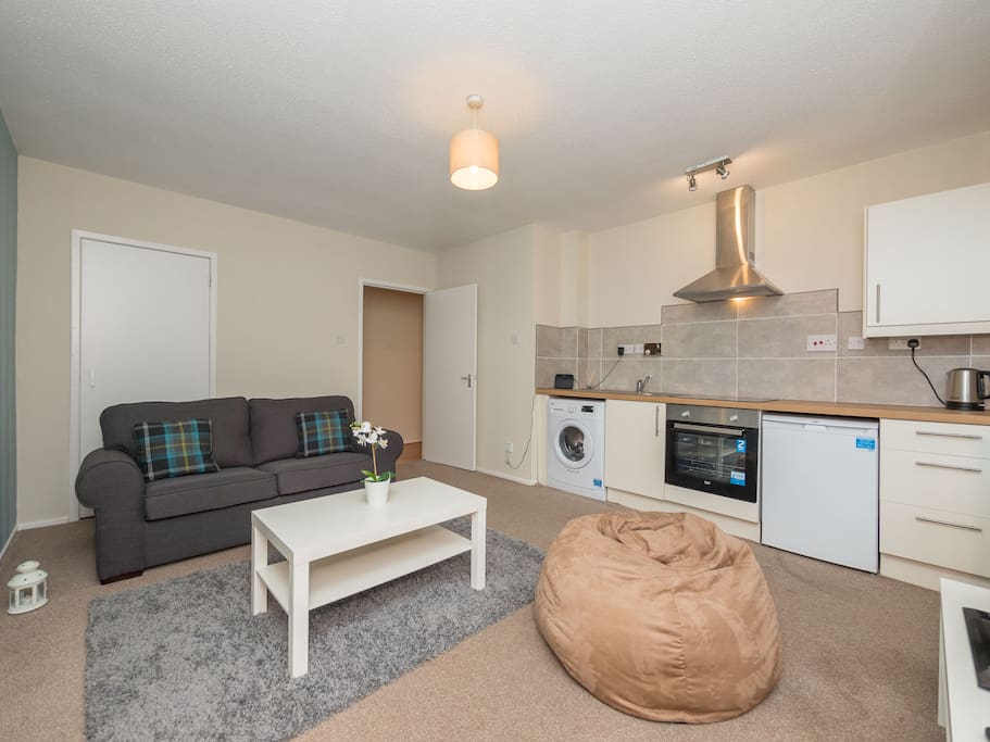 Lounge/kitchen