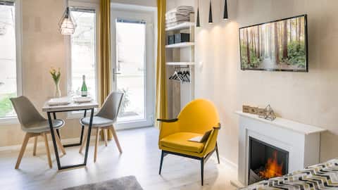 Luxury Studio 24 Art Apartment