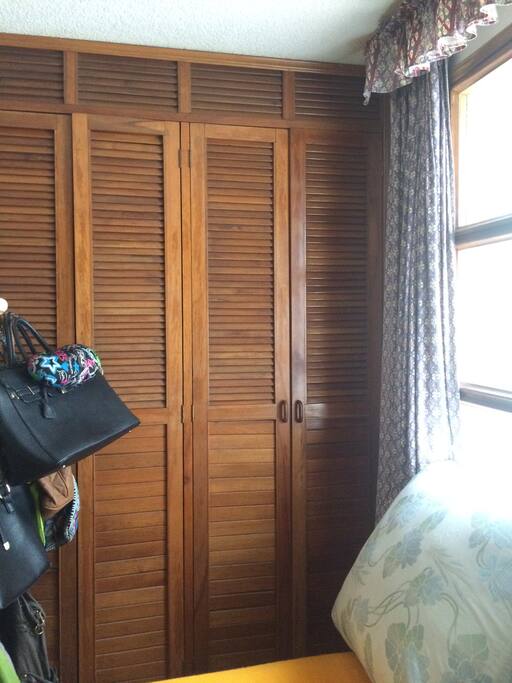 Closets amplios y disponibles
