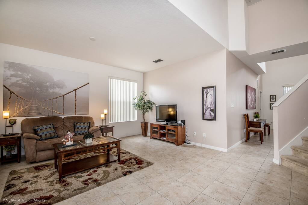 4701RubyRedLn-4