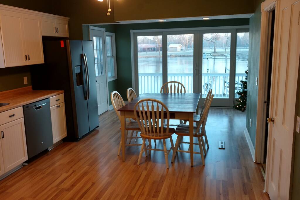 Brand new kitchen 12/2015
