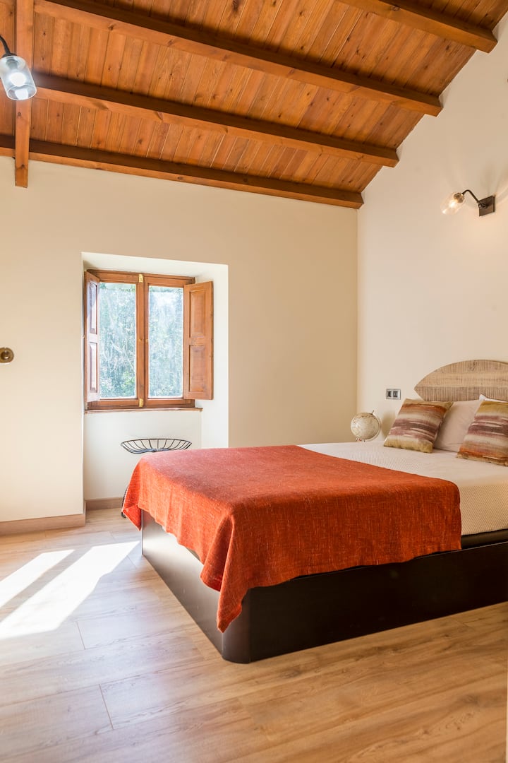 Krevat dopio në dhomën e gjumit