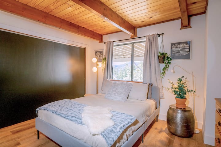 Bedroom #1