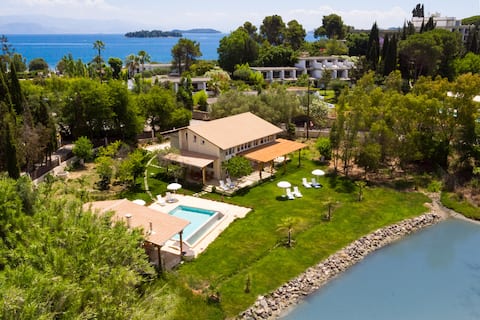 Sea front Cottage - Dream summer vacation