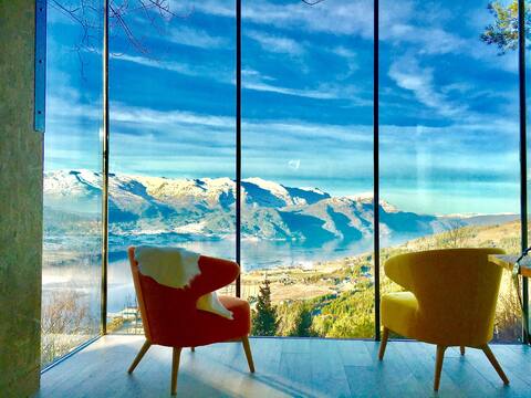 Amazing panoramic tree house Norway. Nr 1.