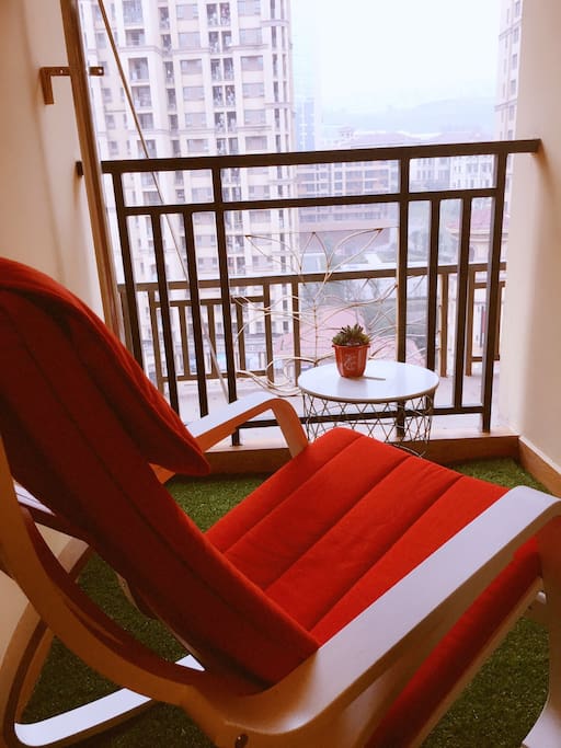 Balcony!