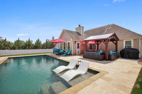 McDonough Retreat: Newly Renovated w/ Private pool