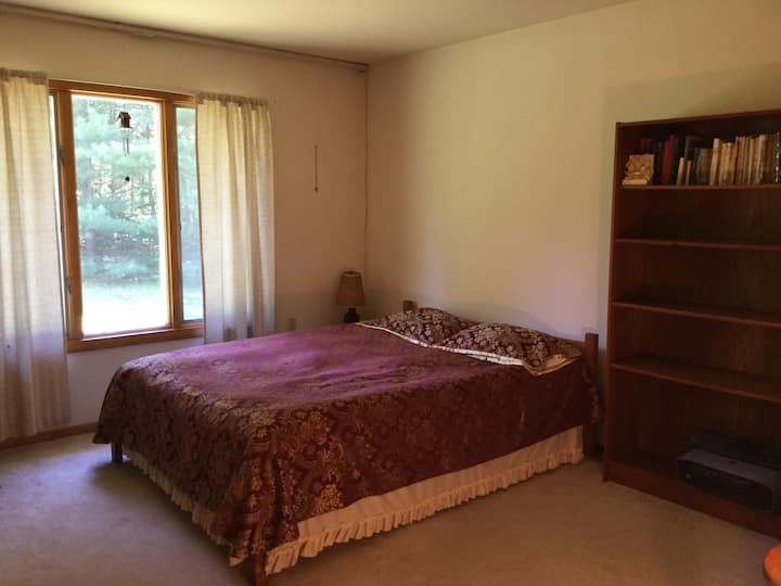 Private Room In Salt Point - Millbrook, NY
