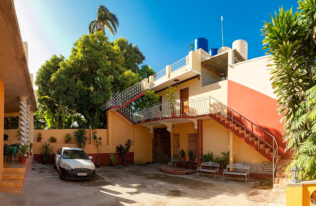 Hostal Tuto y Cary (6 rooms) - Houses for Rent in Trinidad, Sancti ...