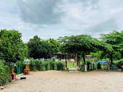 Farm+stay+in+Hyderabad+%C2%B7+%E2%98%854.25+%C2%B7+4+bedrooms+%C2%B7+8+beds+%C2%B7+6+baths