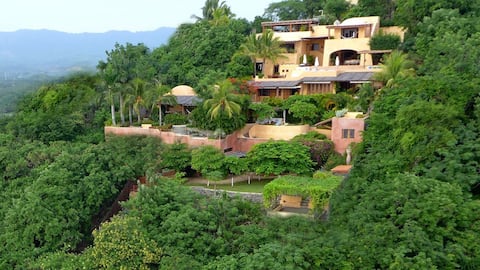 Spectacular Villa del Sol in Ixtapa.
