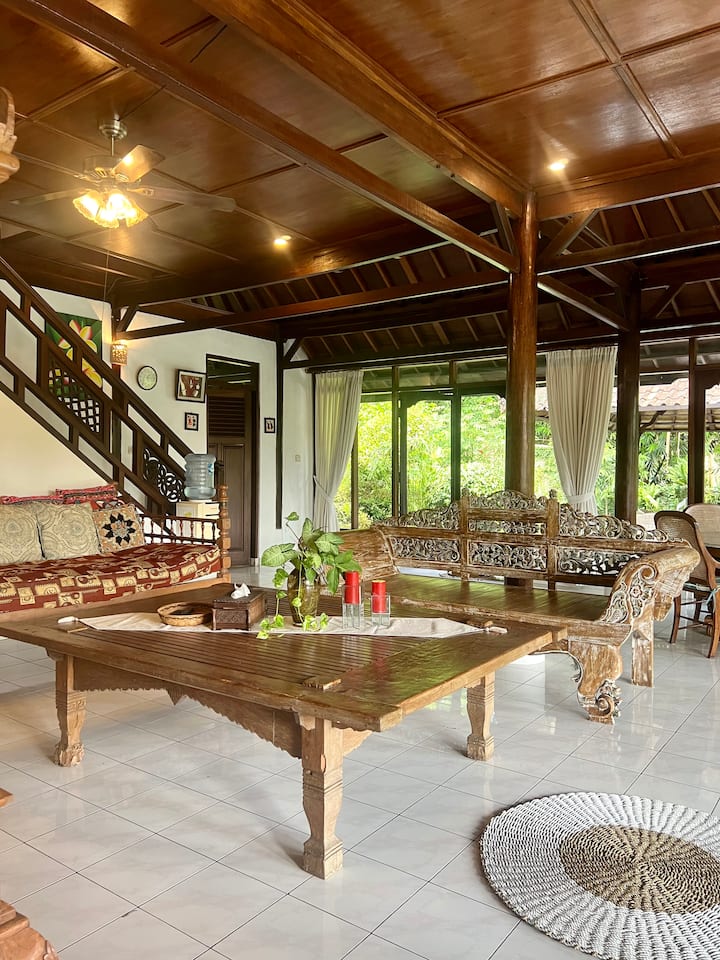 סלון ראשי בבית