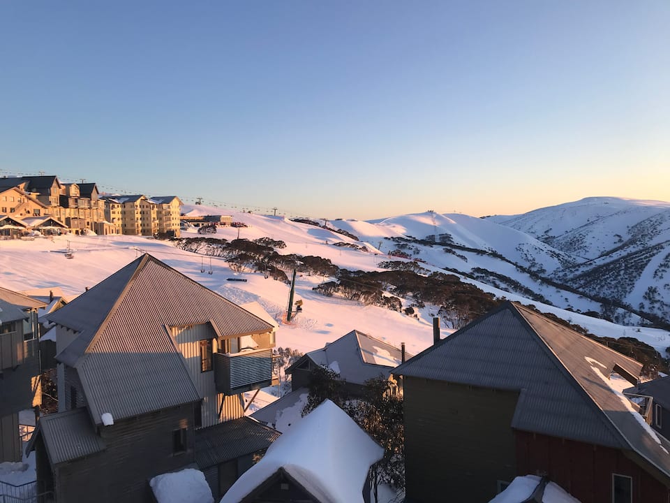 Absollut #5, Hotham Heights, Hotham Heights, Victoria, Australia, photo 8 of 10
