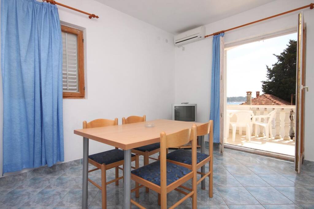 Dining room, Surface: 14 m²