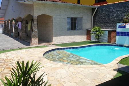 Casa em Mongaguá com Wifi