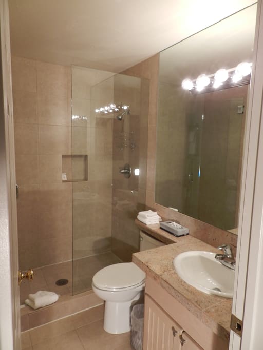 2nd Bathroom