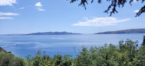 Beachfront summer apartment with beautiful view