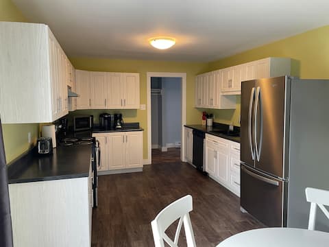 3 Bedroom fully furnished House in Labrador City.