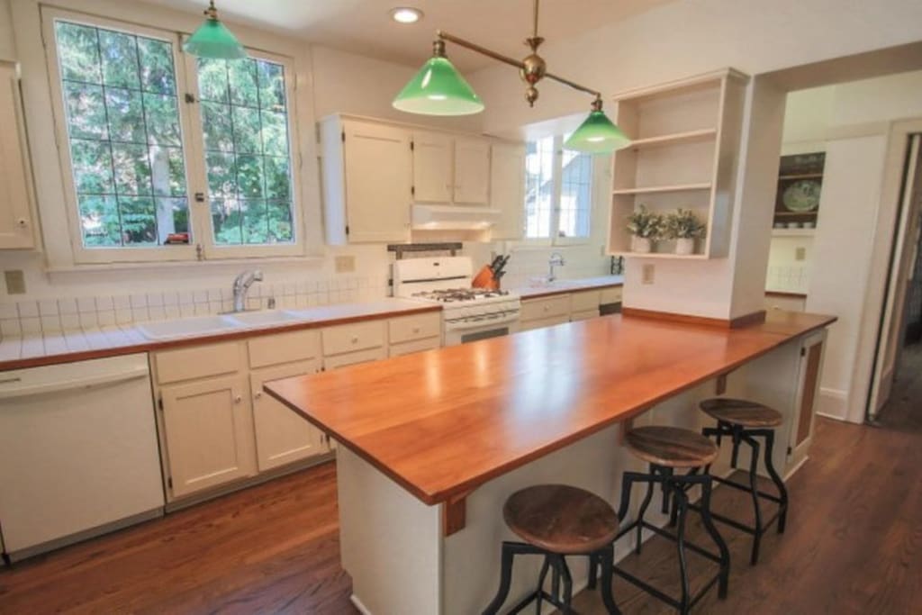 Large Kitchen