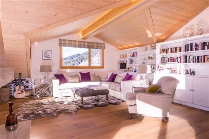 Elegant Penthouse With Jungfrau & Valley Views - Lauterbrunnen