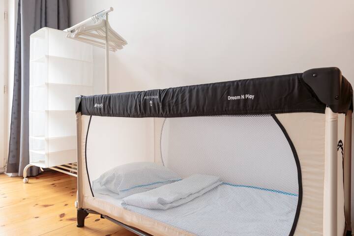 Stilvolle moderne Altbauwohnung in Top-Lage,Balkon gallery image 3