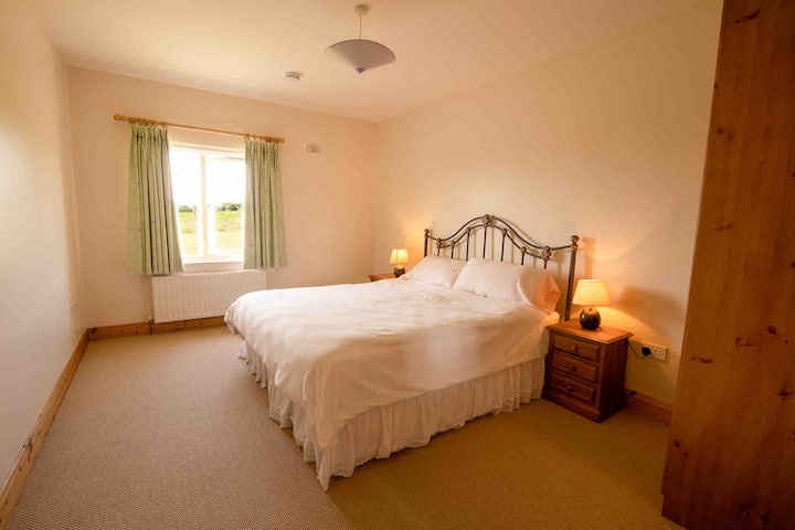 חדר שינה 1 (מקום ל -2)