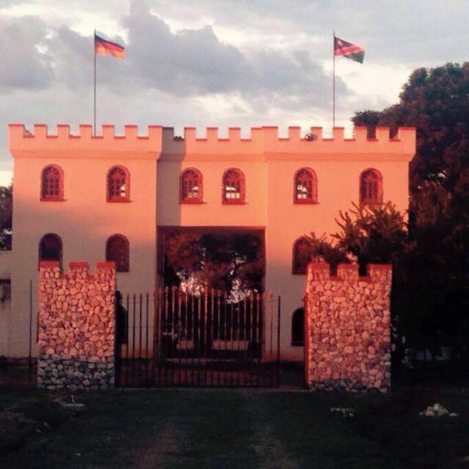 The Main Entrance, guest rooms are located in the towers and next to the towers