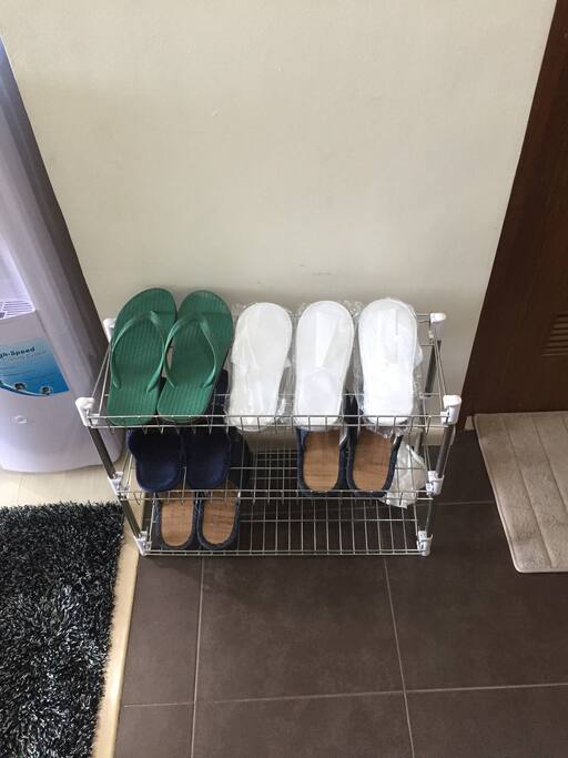 You can use white slippers.