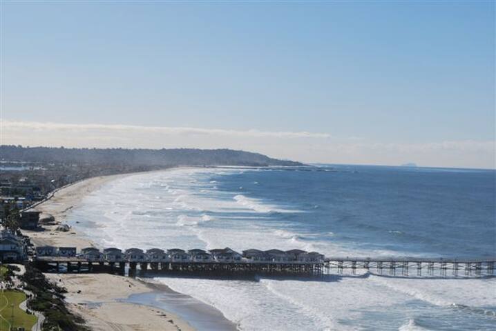 Fabulous Oceanfront 2 BR! – 610 gallery image 4