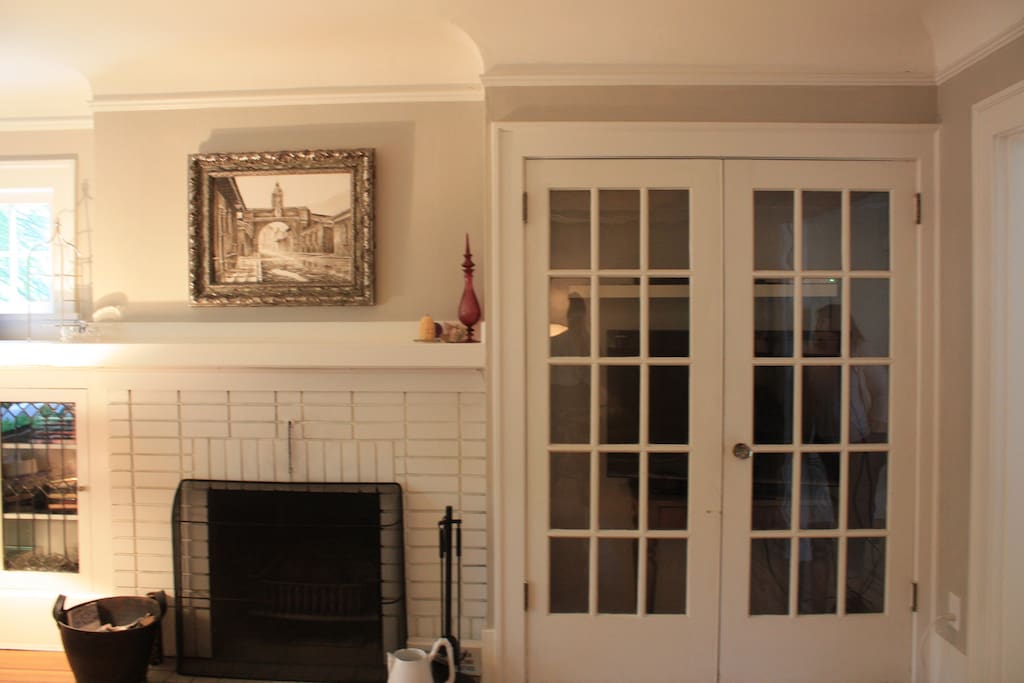 TV Cupboard (closed) + Fireplace