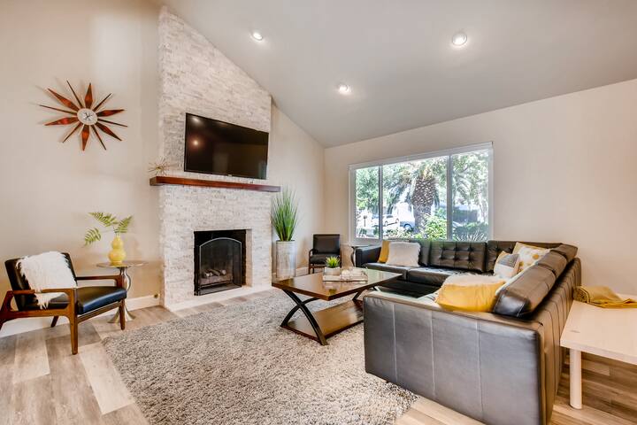 4BR Private Home with Pool gallery image 5