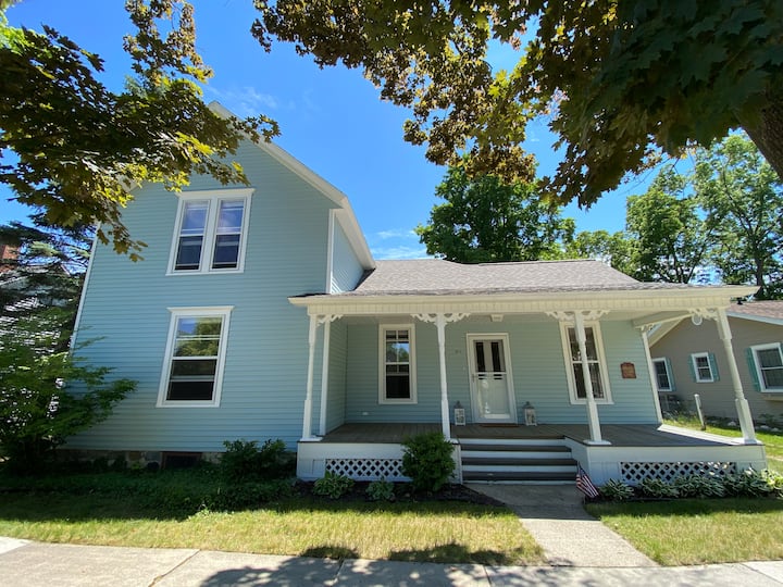 Home in the heart of Elk Rapids walk to lake! Houses for Rent in