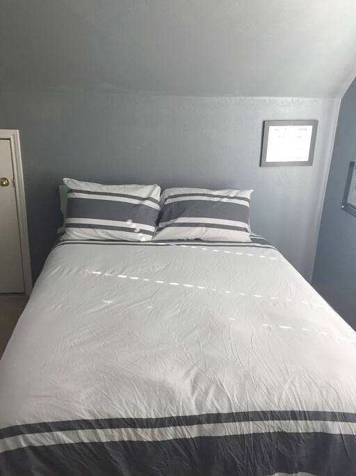 Super comfortable, TempurPedic bed.